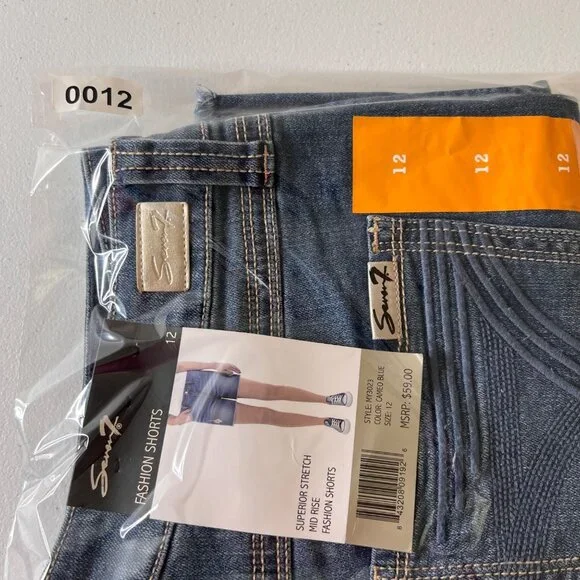 Seven7 Women's Denim Shorts Distressed Frayed Hem Size 12 Blue - Picture 9 of 10